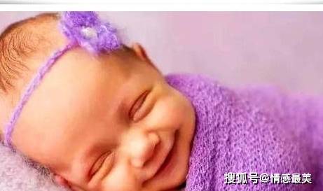 新生儿什么时候可以睡一整晚 f9c312a9f0d34ff9bbdb6a8878332e9c.jpeg