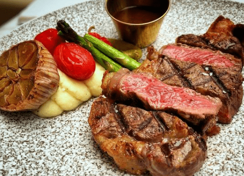 牛肉怎么煎做又嫩又好吃 0c3d577e0664466d93b340d77aaa3e44.png