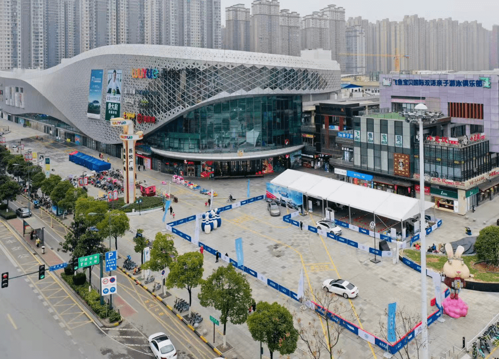 1月16日-17日,梦享安驾营长沙站活动在长沙松雅湖新城吾悦广场盛大