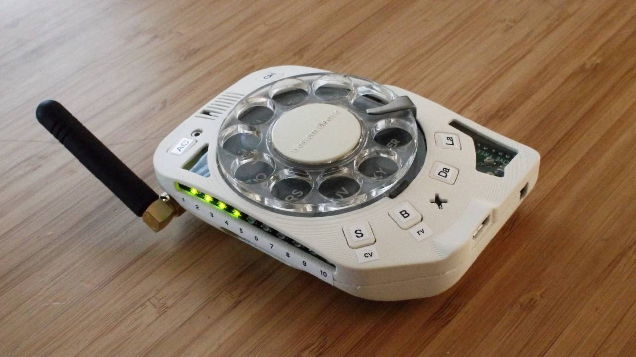 硬核 转盘拨号 Rotary Diy手机开卖 约合2500元 联系人