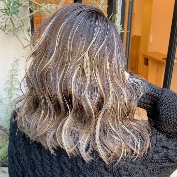 原创2021流行光线染立体时尚极具线条感看完也想试一试