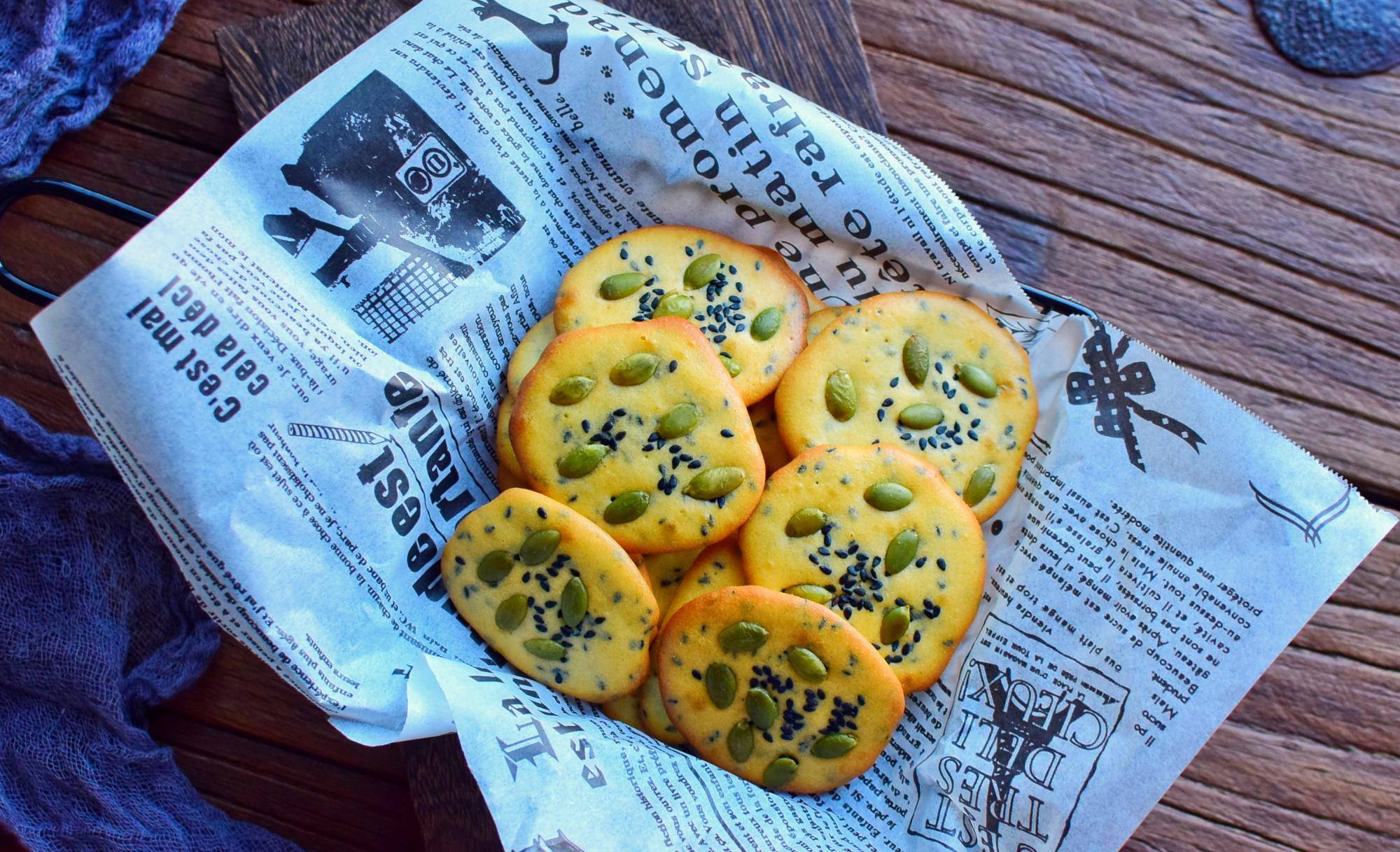 不用黄油不用打发鸡蛋,在家自制薄脆饼干,酥脆营养,蛋香味十足_美食