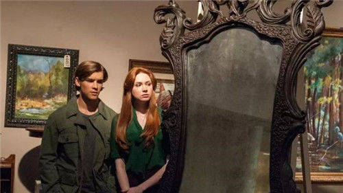 库拉树(已灭绝),一种含有剧毒的树木,在接受强光照射后会