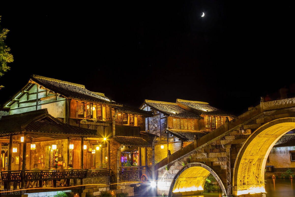 好的乡村夜游亮化经济照亮新生活