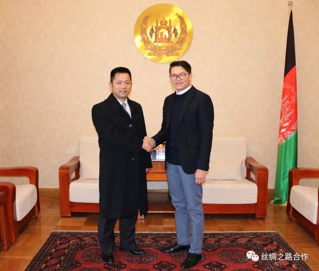 曹志辉向阿富汗商务参赞贾姆尔表达节日祝福