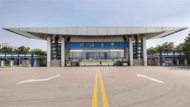 河海大学清退125名博士,向社会传递一个信号,这类学生危险了