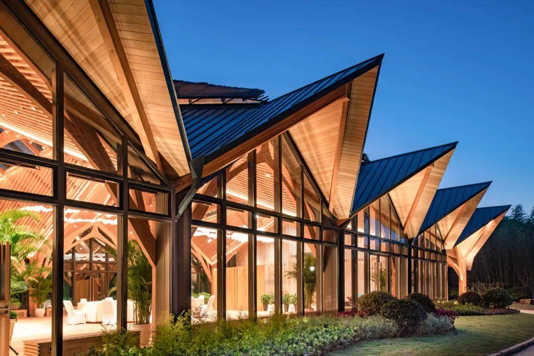 屋顶创意:瑰丽多姿的"第五立面"