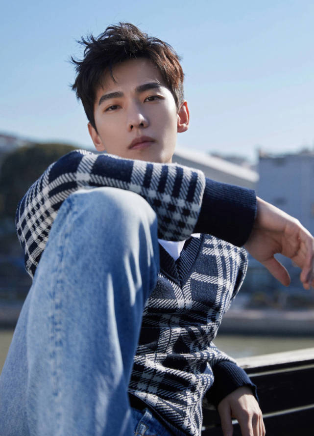 杨洋回怼粉丝力挺化妆师！