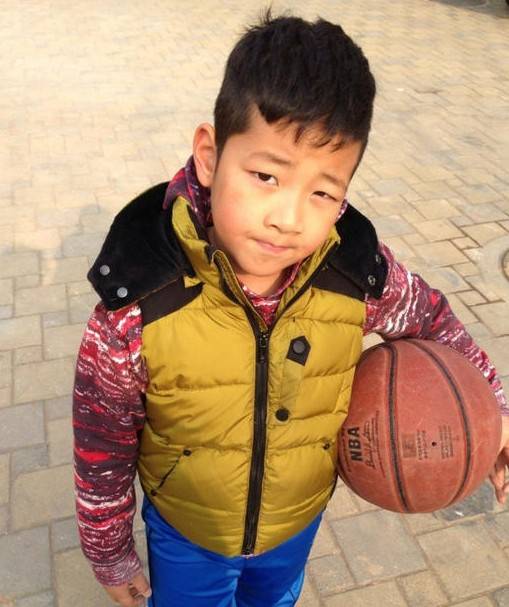 原创风情帅叔郭涛,长相一般演技还好,却娶了一个小15岁的漂亮老婆