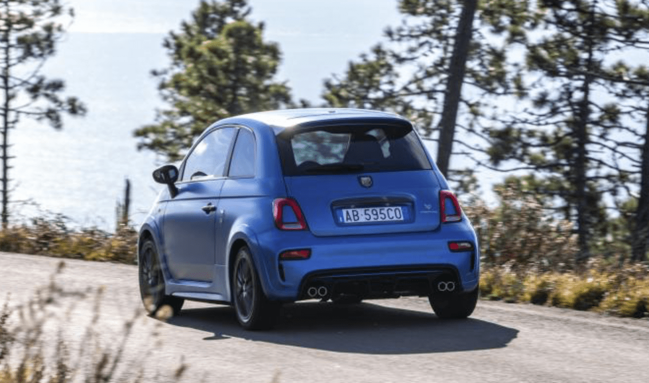 新款abarth 595官图发布,重燃激情