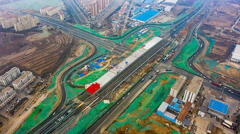 春运保畅通,出行更便利 青岛西海岸新区长昆立交北半幅桥梁通车