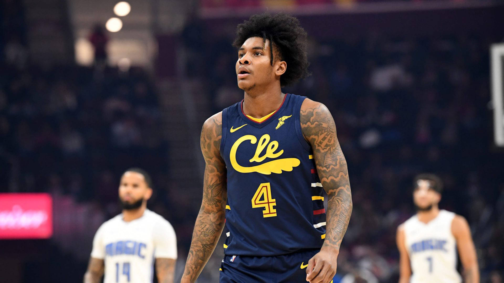 "斯蒂芬-塞拉斯表示,小凯文-波特已经从个人训练转换到参加球队的团体