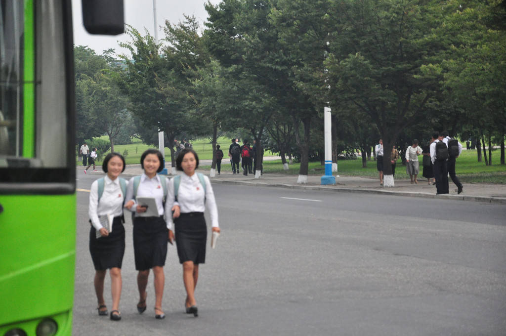 朝鲜大学生的工资有多少？朝鲜女导游说出了实情