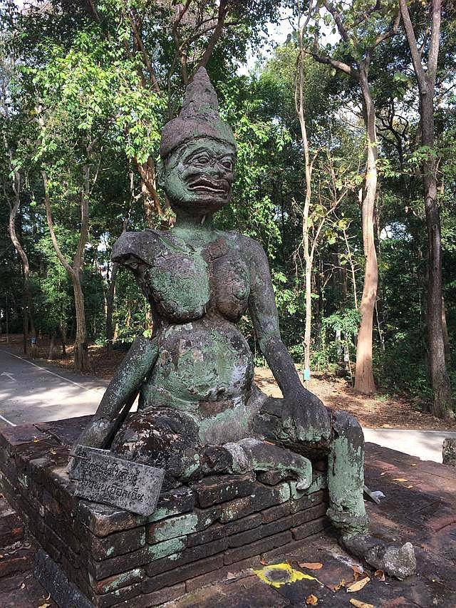 阴暗隧道中的宏大寺庙，600年历史，堪称奇迹