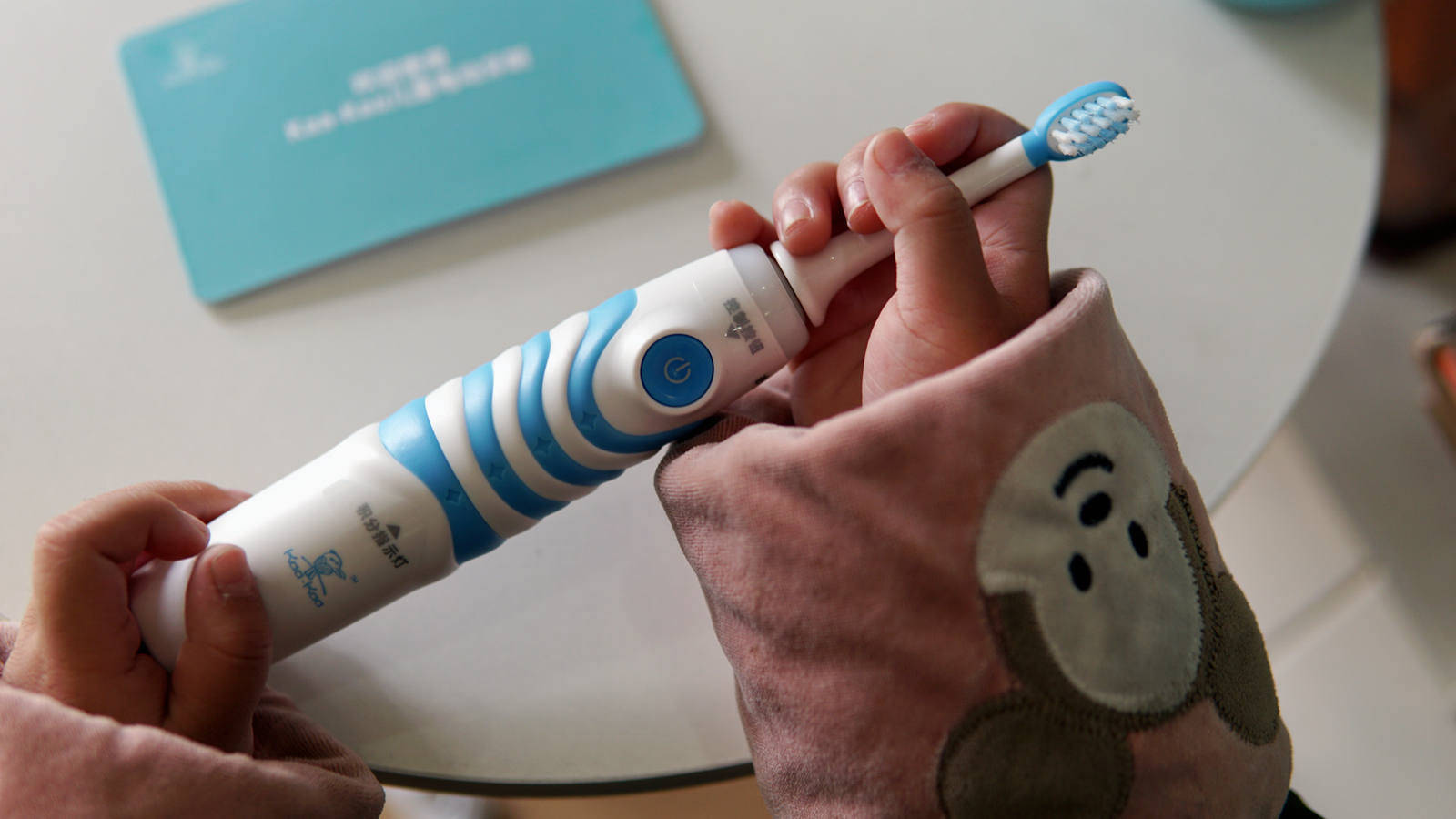 让刷牙变得更有乐趣gululukaakaa儿童电动牙刷