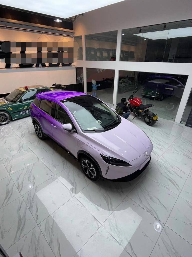 小鹏g3改色粉变紫走到大街上回头率激增