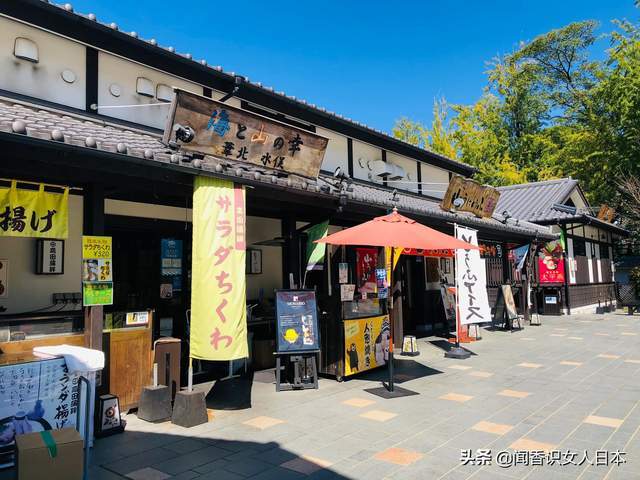 熊本城被地震毁坏，维修还在继续中，预计天守阁在今年3月完工