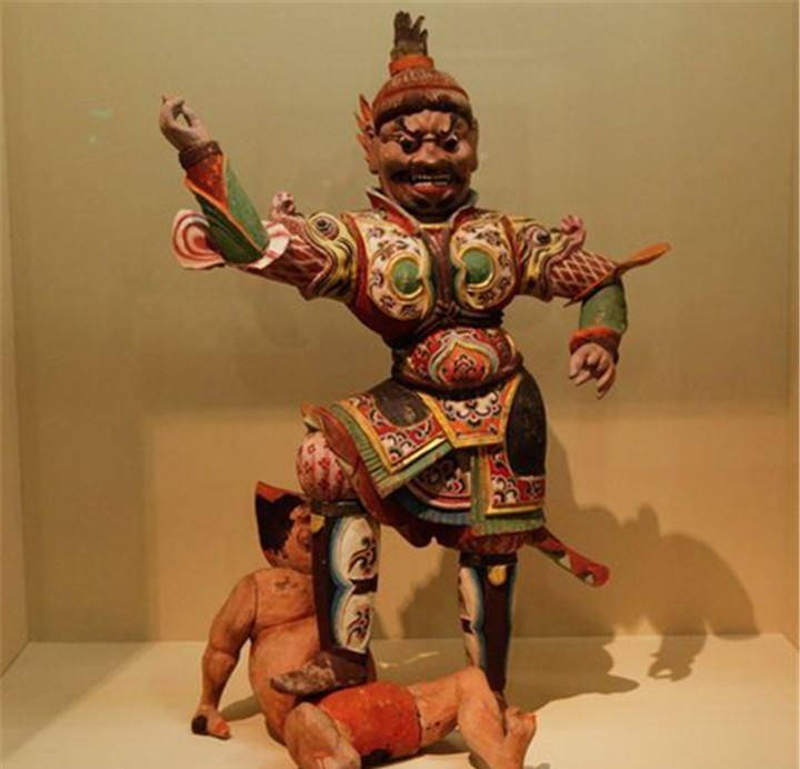 原创阿斯塔那出土一尊木俑它构造特殊号称是木俑界的变形金刚