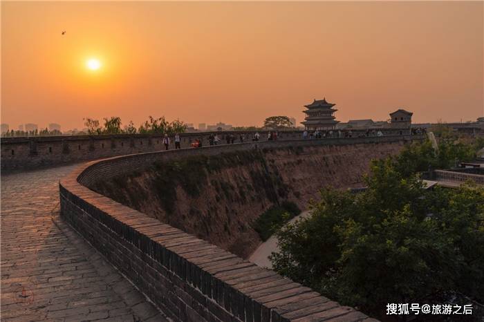 漫步在平遥古城墙，中国保存最好的县城城墙，旅游散心的好地方