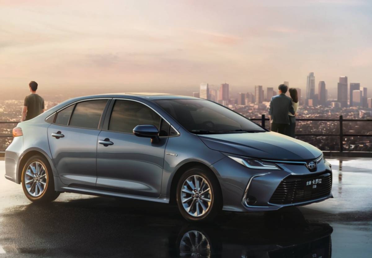 "国民神车"——tnga加持第12代卡罗拉百公里最低油耗4.0l