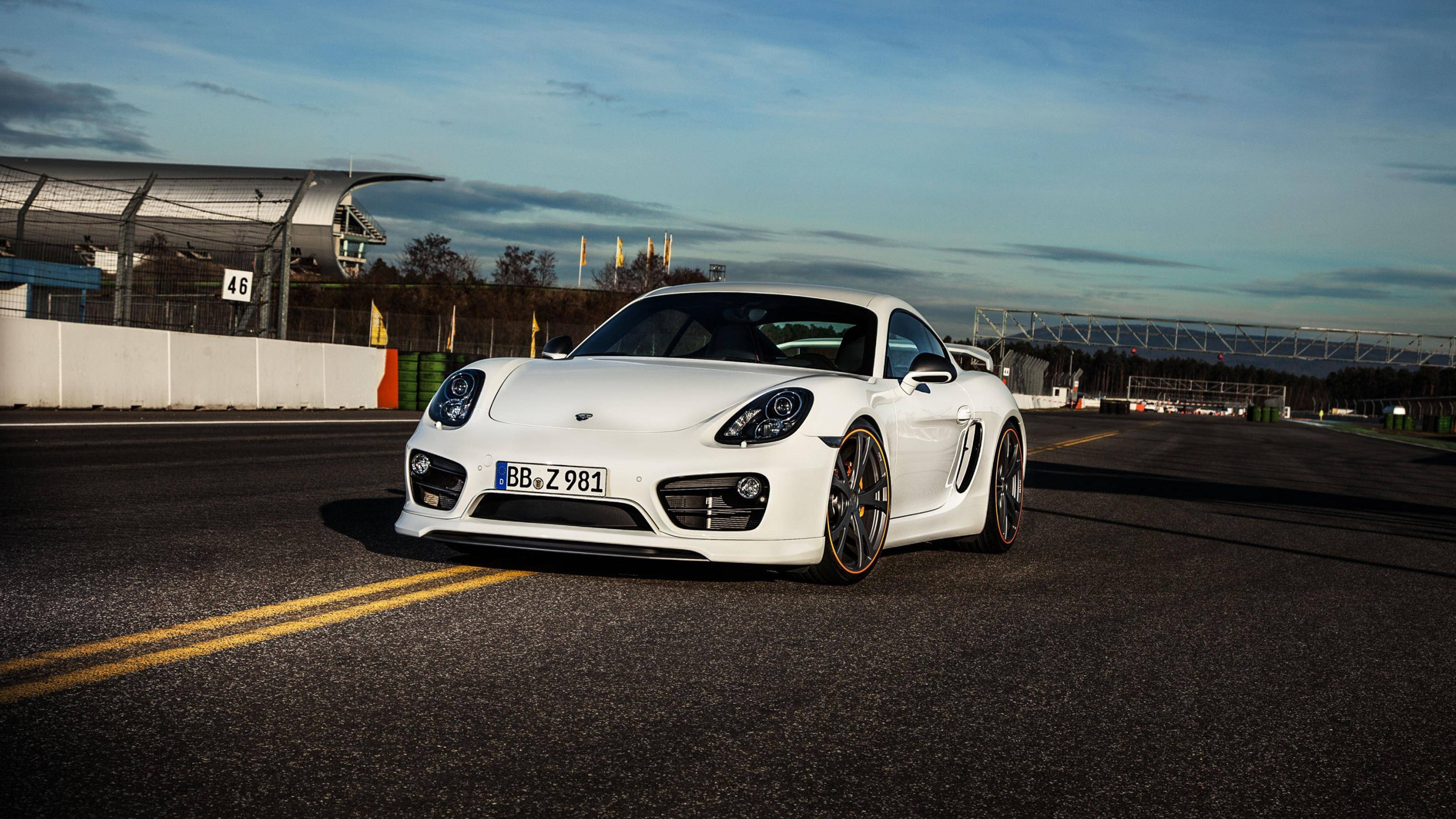 保时捷718 cayman gt4 rs欲挑落大哥?