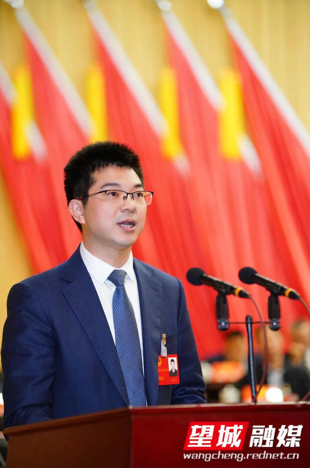 永葆人民至上的情怀——区委书记刘拥兵在区二届人大六次会议闭幕式上