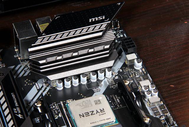 性能|AMD有绝招，不要显卡怎么让这个年过得有意义呢？