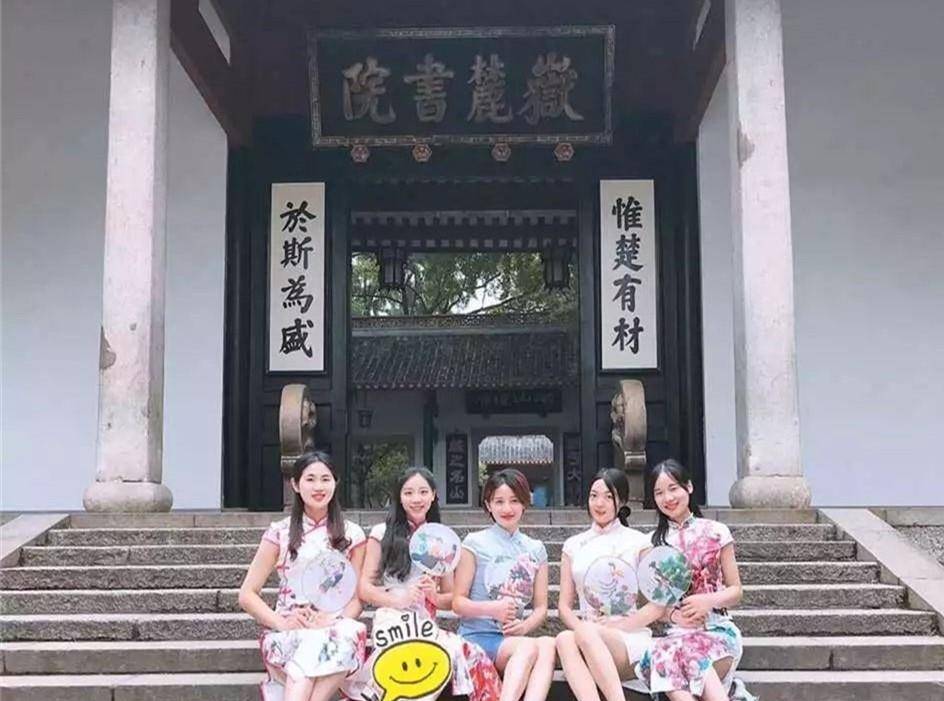 榜书——难写却容易出名，李斯、萧何是鼻祖，至今广泛应用_匾额