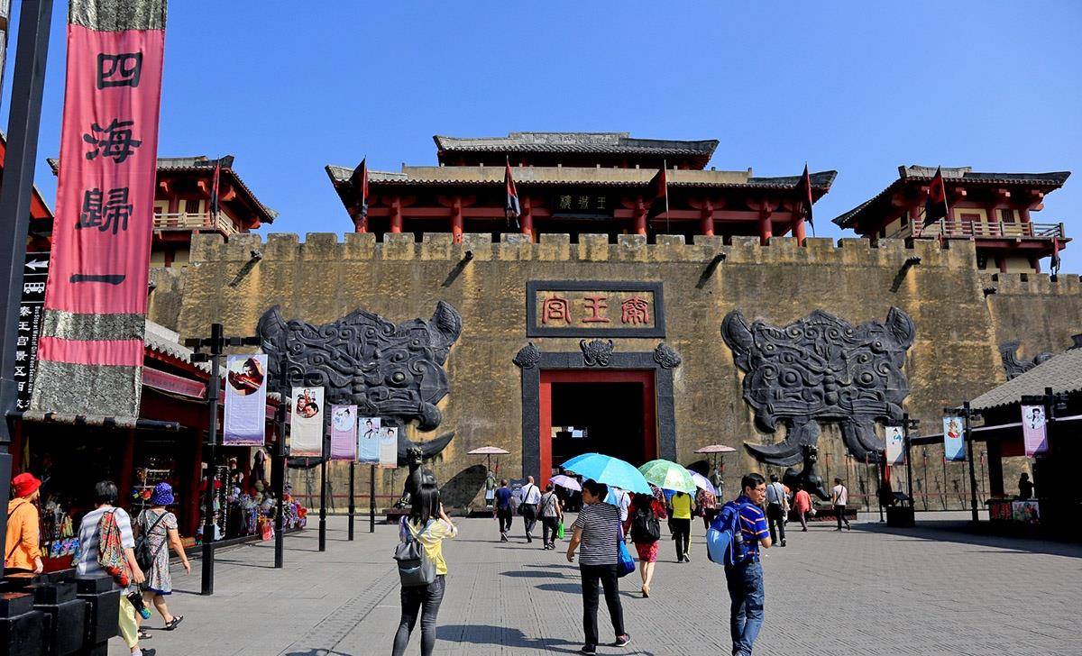 中国最成功的高仿景区，门票高达170元，游客却认为物有所值！