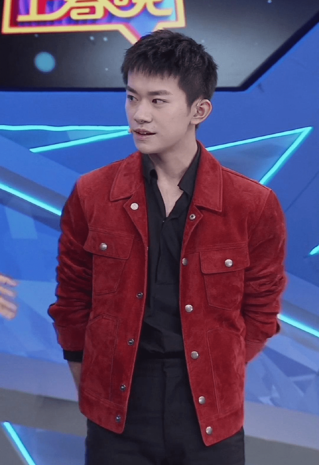 易烊千璽戴假發上春晚？是為防止角色形象曝光，網友大贊：太敬業了 娛樂八卦吃瓜 第2张
