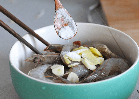 油焖大虾做法最正宗做法教程 e3ac4e11c86243aea341c1f7c41ebd65.png