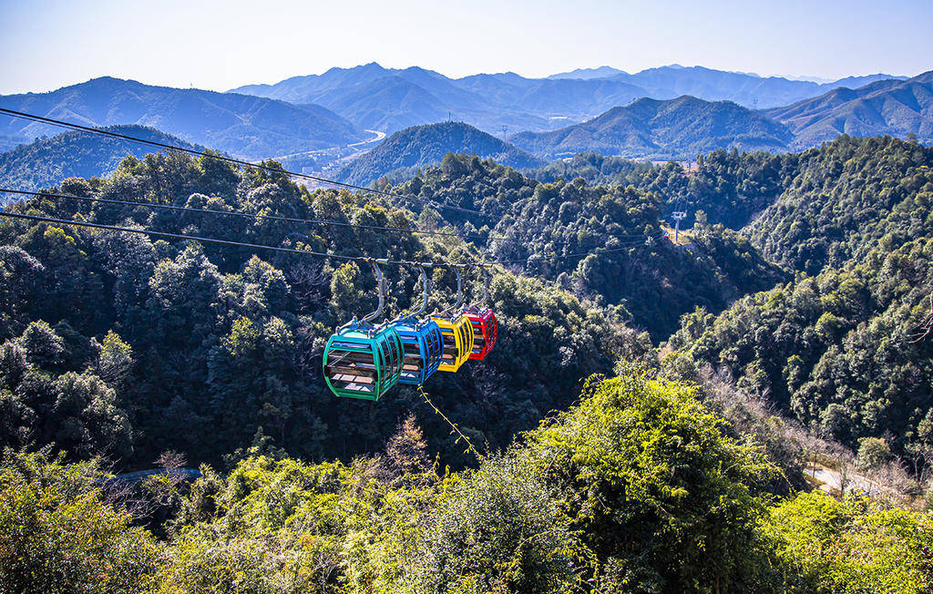 赣州全南圣境，有座被称为“楚峦佳地，南国秀岳”的天龙山