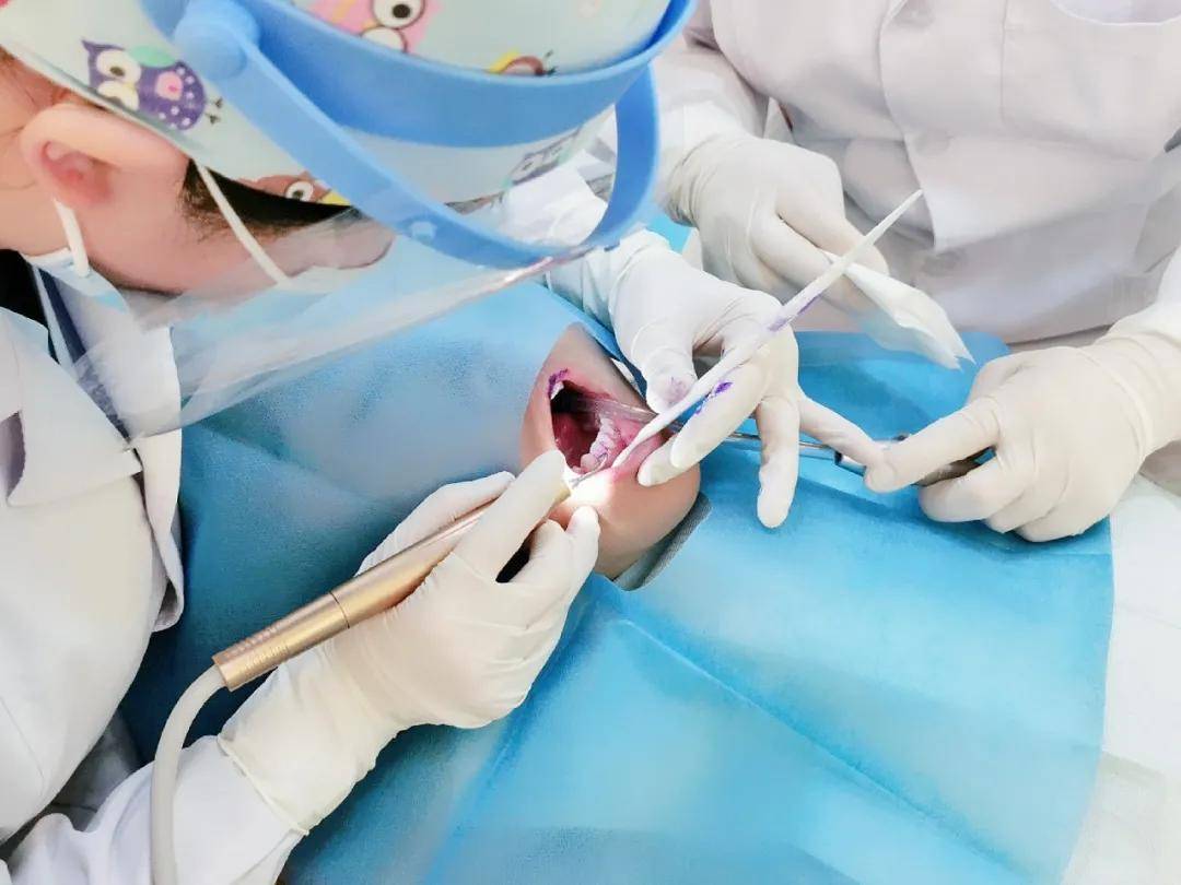 洗牙酸痛?试试这款"睡眠洁牙"——惠安齿科率先引进国际前沿新科技