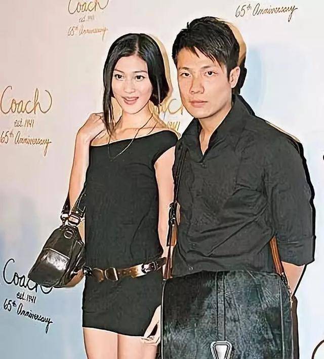 小腹隆起孕味浓,疑为养胎工作都辞了_谭凯琪