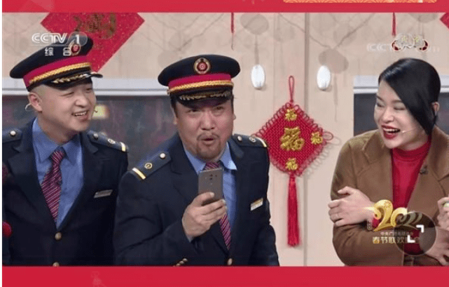 那就是华为mate10 pro,这款手机发布于2017年7月,今年小品演员贾冰在