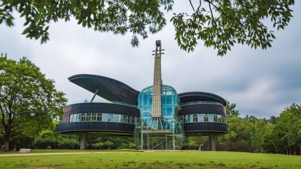 淮南三处地标建筑,一处饱含典故,一处位置显眼,一处建筑界奇葩