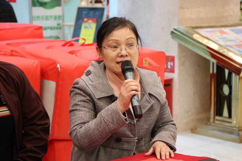潢川县弋阳办事处举行"温暖冬天,孝老行动,奋进新时代"活动