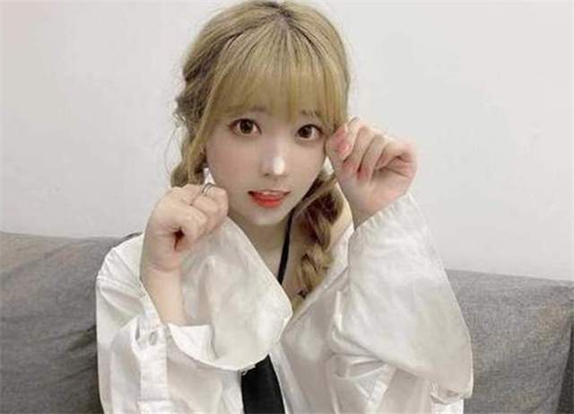 原创郝一点霸总下地种田小细节被扒有问题同为一姐迪妹太真实了