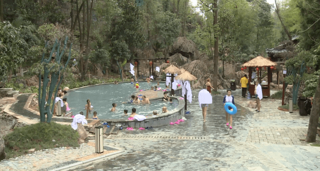 湘西永顺：不二门国家森林公园迎来泡温泉和观景高峰