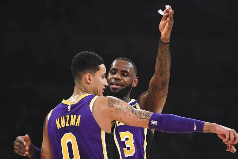 詹姆斯伤病报告是哪一年 c71f492dc83340589f3e32e58f1790d5.jpeg