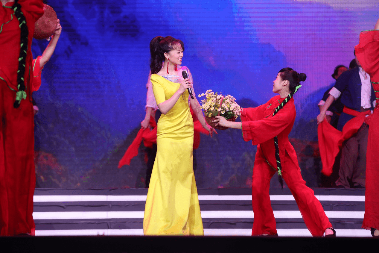 八月桂花歌曲原唱 八月桂花开原唱完整版