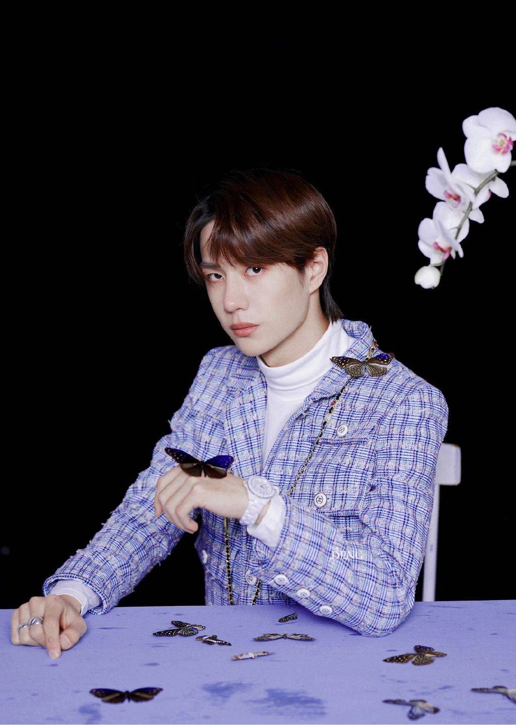 王一博壁纸:无论什么样的衣服穿在你身上,都有一种别样的帅气