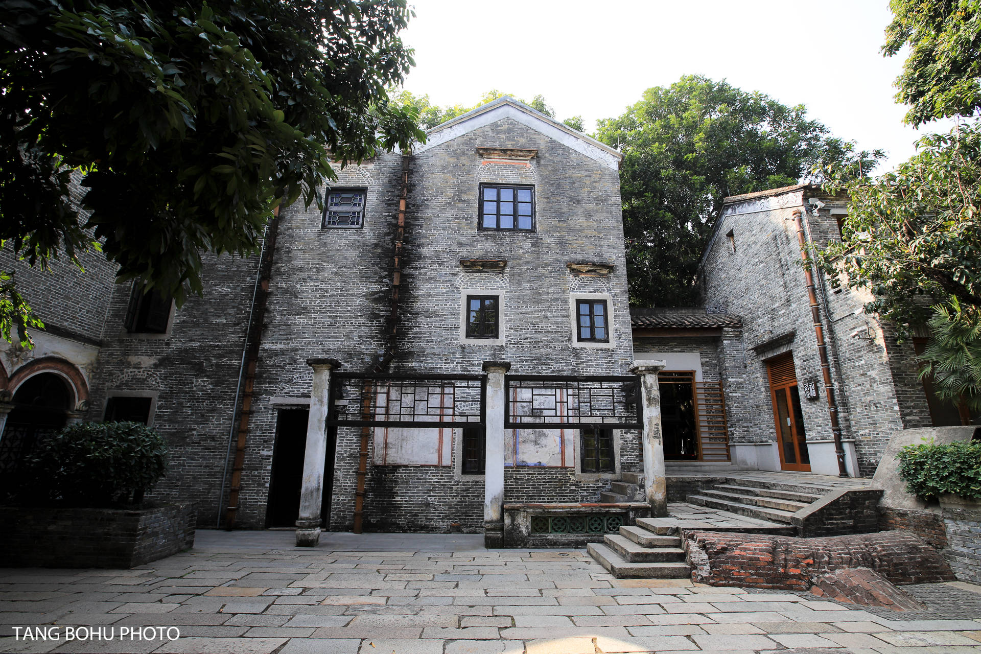 岭南天地,昔日的东华里承载着几代人的回忆,打造年轻时尚新地标