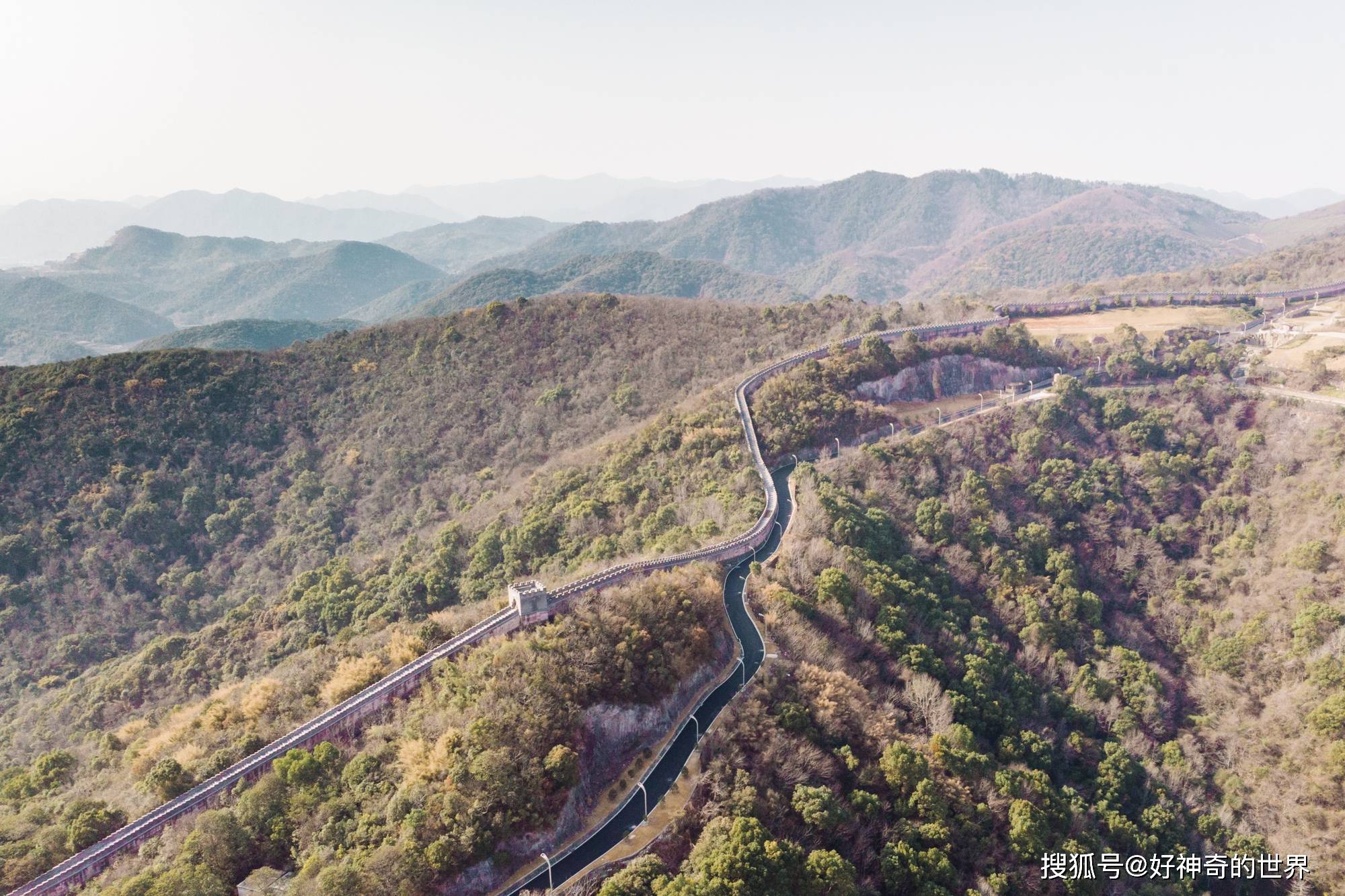 一处拥有“天坛”和“长城”的景点，不在北京在宁波，游客还很少