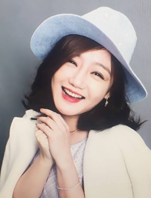 笑起来眼睛弯弯如月牙一般孙艺珍唐艺昕何洁陈立农自带媚眼