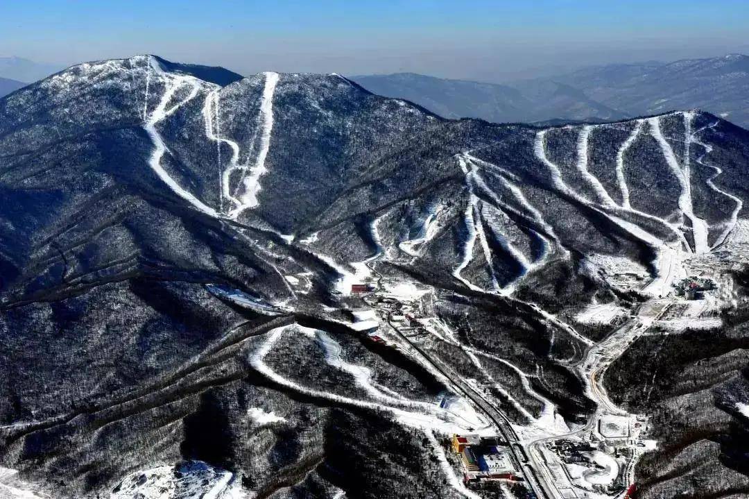 云赏·冰雪龙江丨亚布力滑雪旅游度假区：国字号滑雪圣地