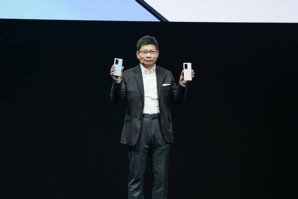 从17999元起,新一代折叠旗舰华为Mate X2发布