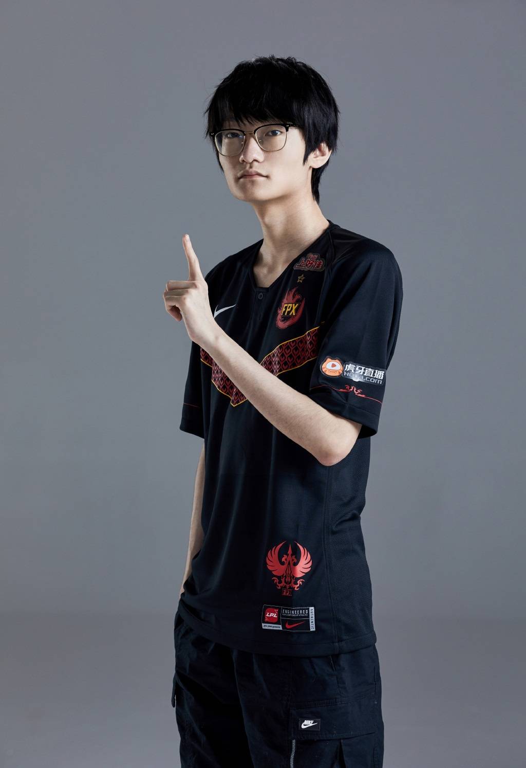 原创fpx天亮了年后初战小天首发疑似临危受命