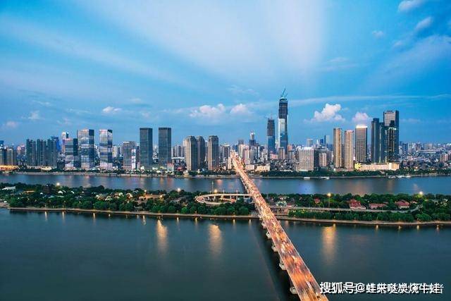 长沙 gdp构成_沁园春·长沙