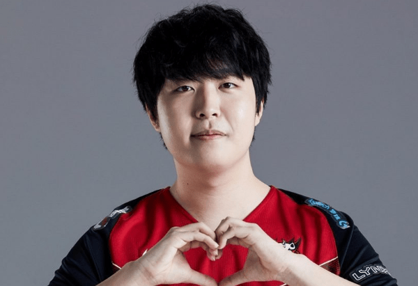 kanavi要沦位替补了!jdg试训新选手,和rng五五开_小天